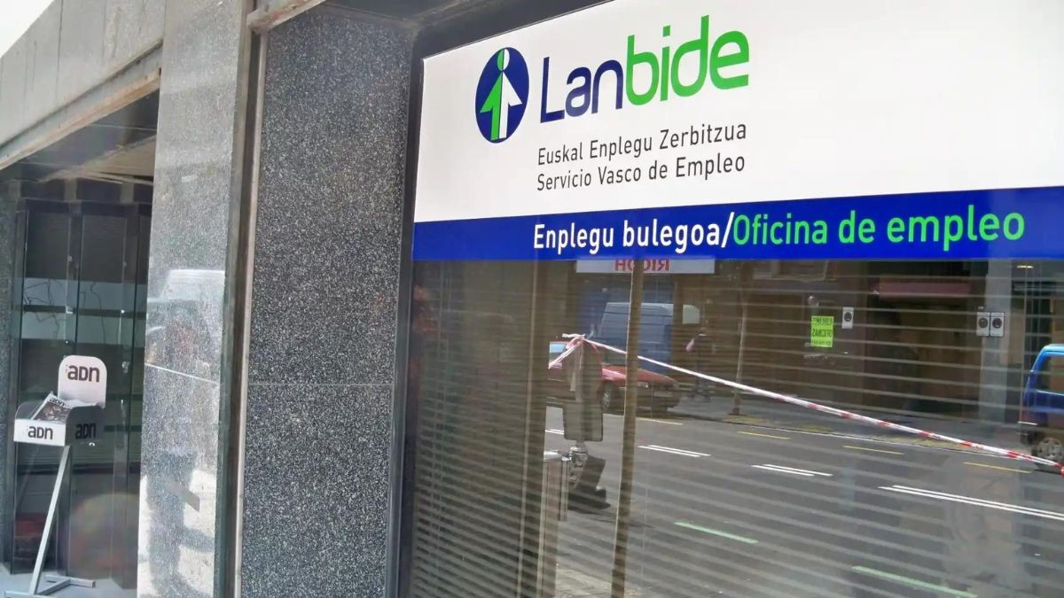 Oficina de empleo Lanbide, en el País Vasco Oficina de empleo Lanbide, en el País Vasco