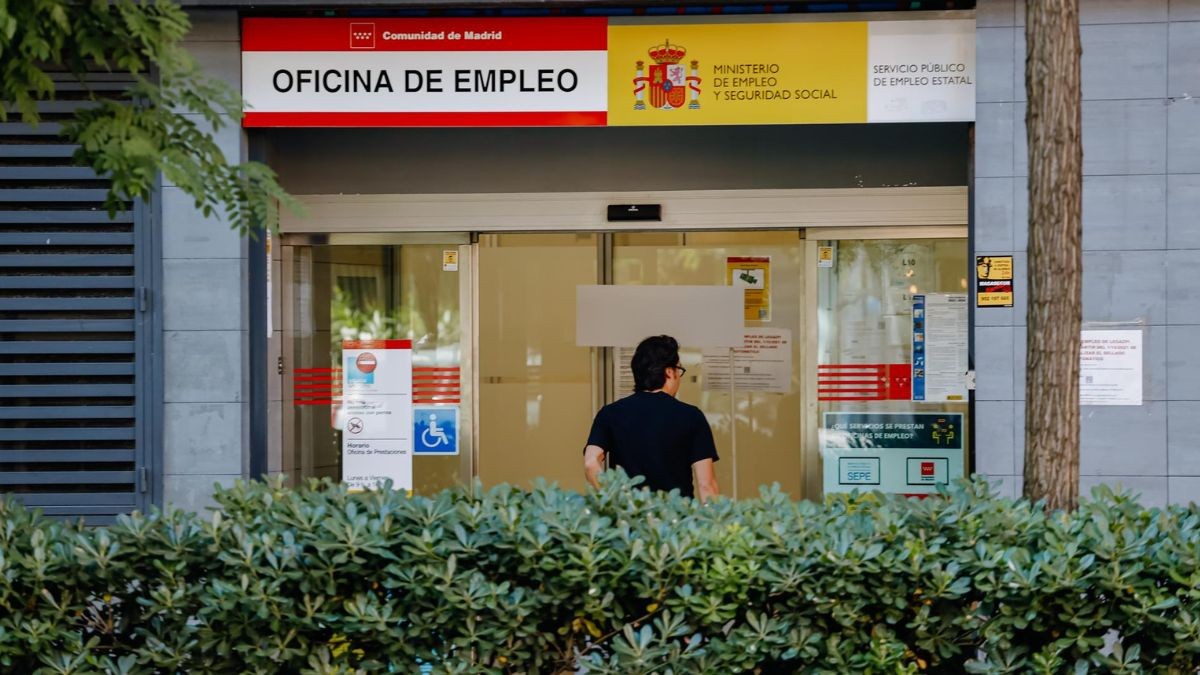 El SEPE publica nuevas ofertas de trabajo con contrato fijo y sin estudios: sueldo desde 1.500 euros