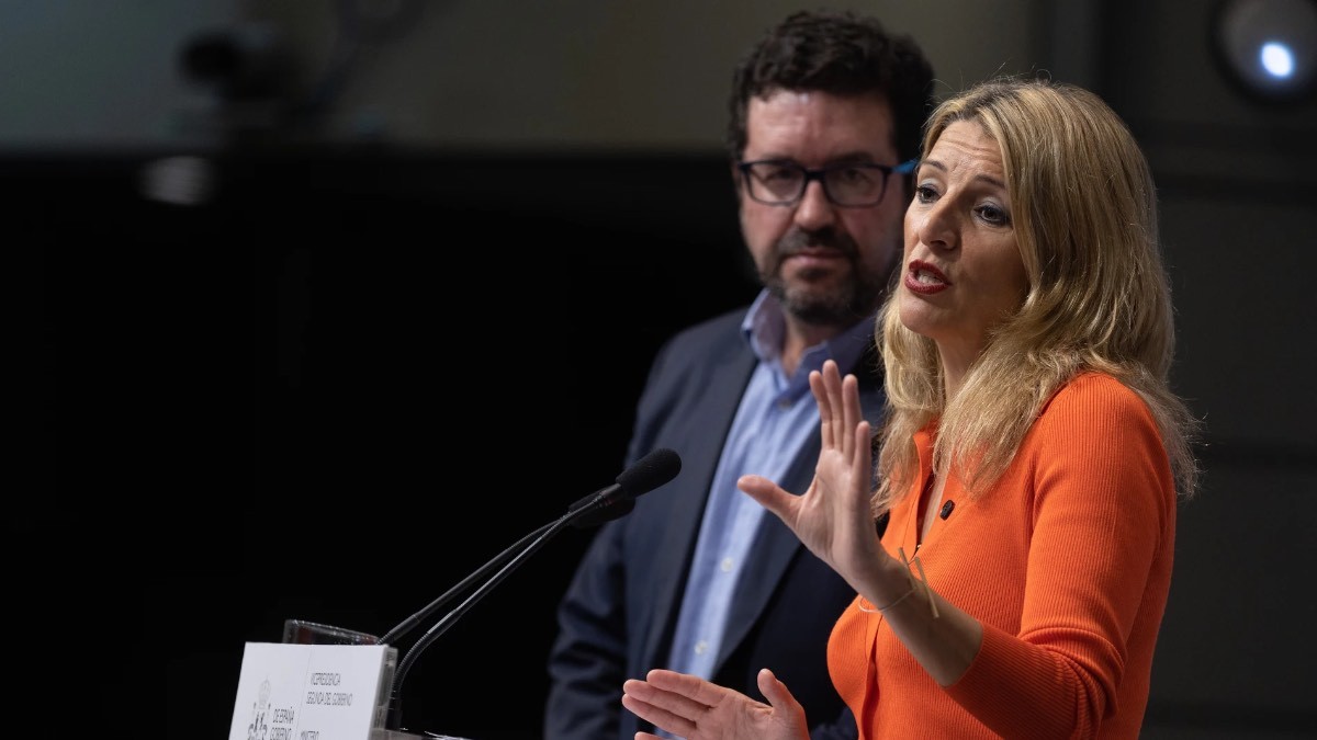 La jornada laboral de 37,5 horas no se retrasará a 2026 Yolanda Díaz junto a Joaquín Pérez Rey