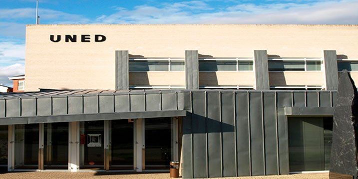 Oferta de Empleo Público con 92 plazas de Auxiliares Administrativos en la UNED