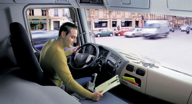 Oferta de empleo para 45 conductores repartidores de paquetería