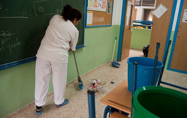 Oferta de trabajo en Huelva para crear bolsa de empleo para personal de limpieza