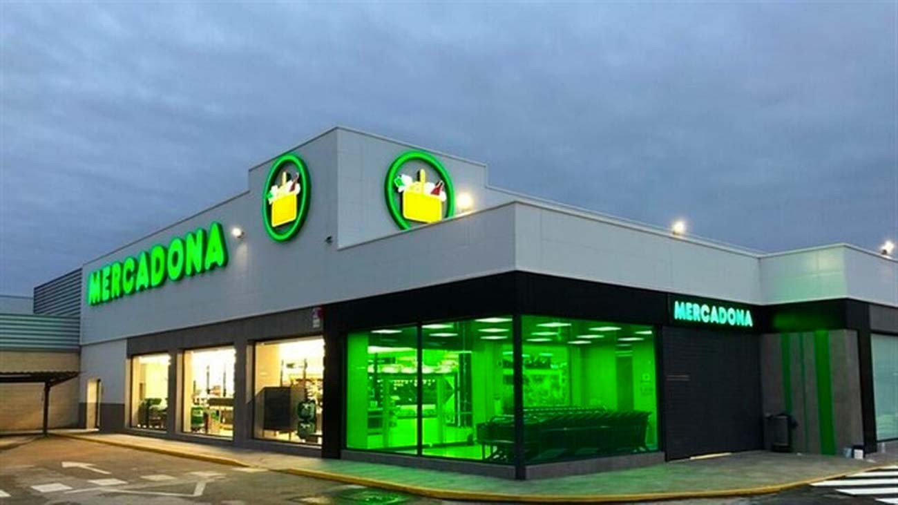 Mercadona anuncia una bajada de precios en todos sus productos de supermercado
