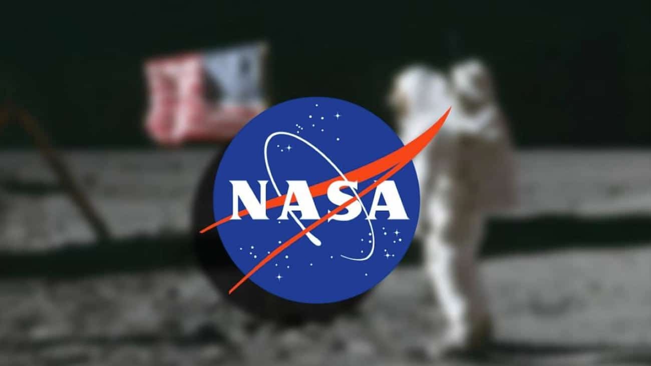 La NASA te premia con más de 150.000 euros si consigues resolver este problema que vuelve locos a los científicos Astronauta con el logo de la NASA.