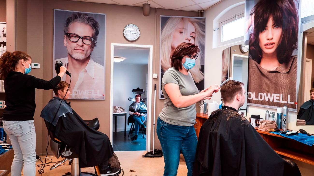 La Junta de Andalucía y los ayuntamientos favorecerán el empleo entre desempleados