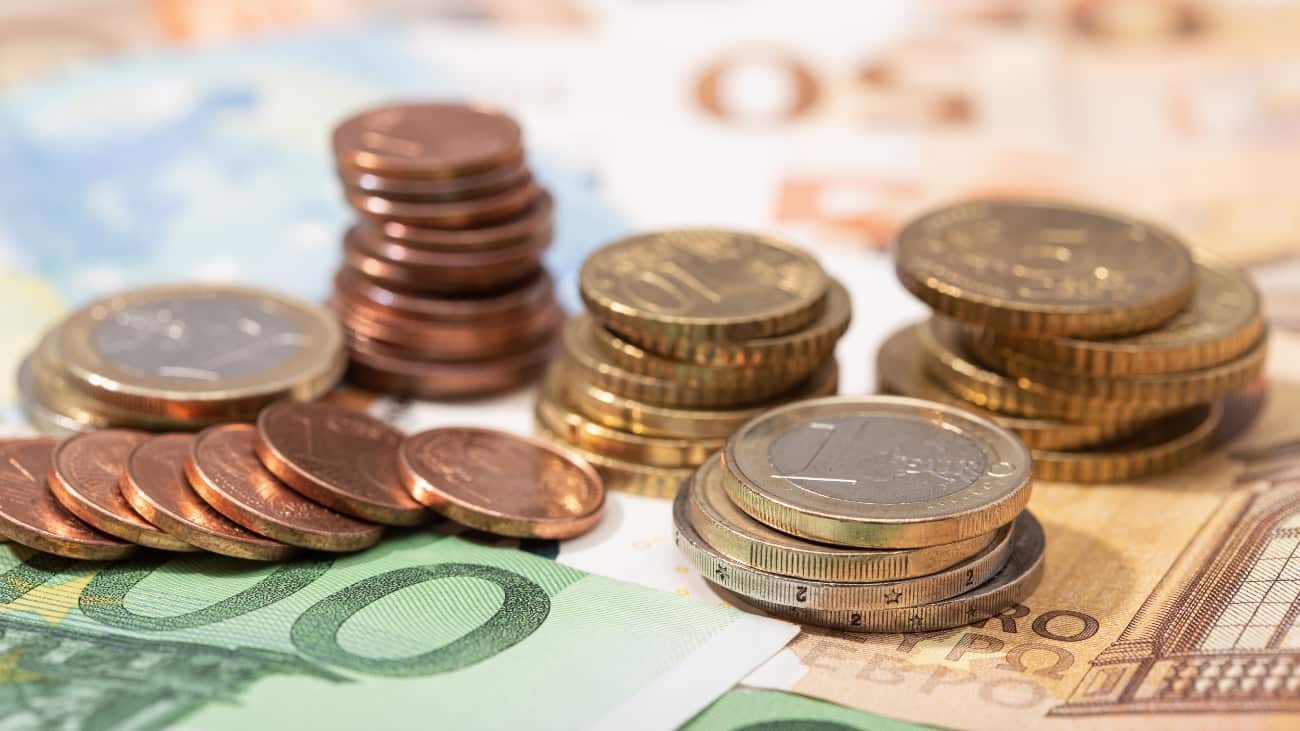 Pensiones mínimas en España en 2021: de hasta 1.276 euros mensuales