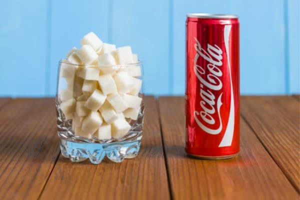 coca cola y su equivalente a azucar