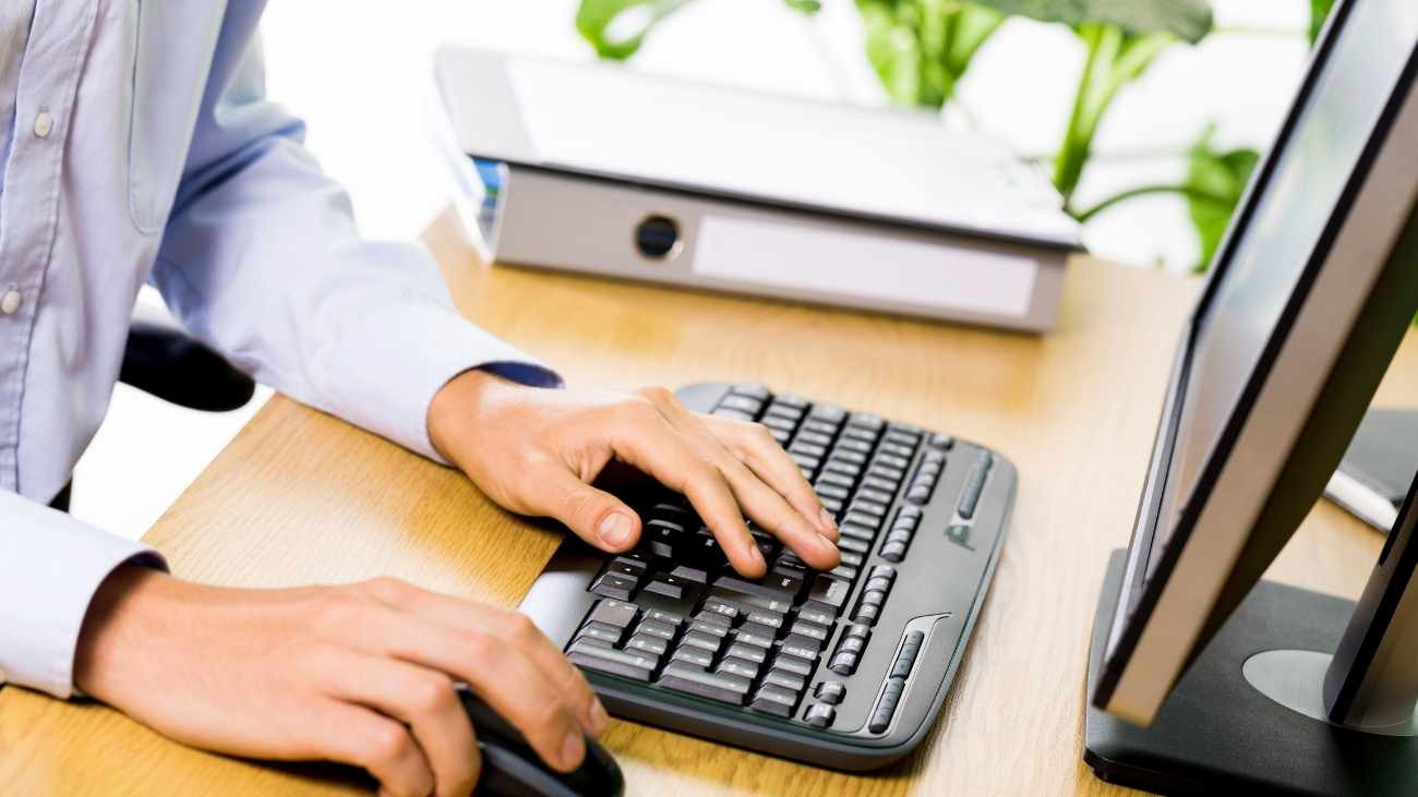 Qué significa 'pendiente de recibir o revisar la documentación complementaria solicitada' en el ingreso mínimo vital