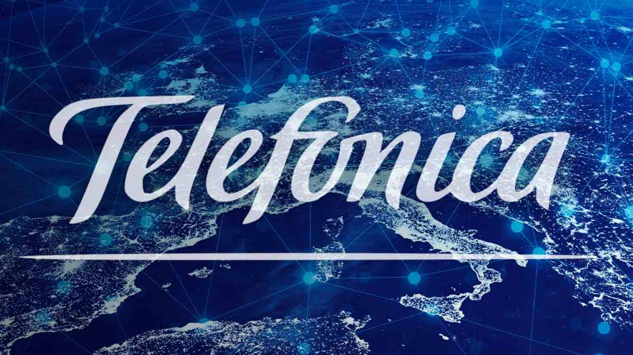 Telefónica se mantiene fuerte en plena crisis y anuncia 420 vacantes