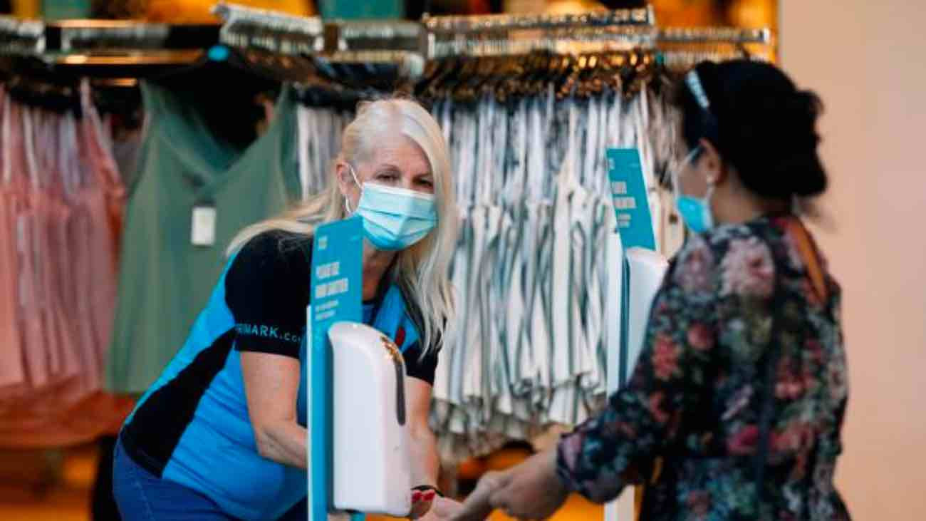 empleada primark mascarilla