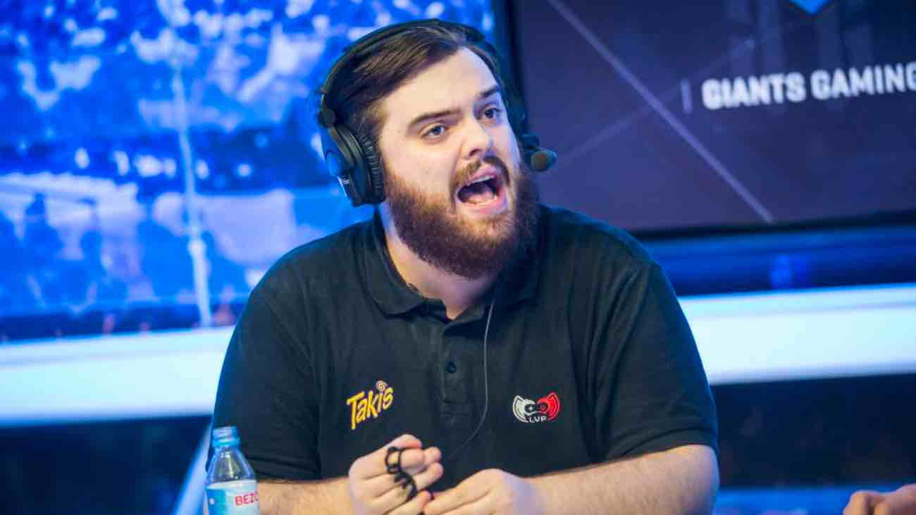 ibai llanos comentando partido de la LVP