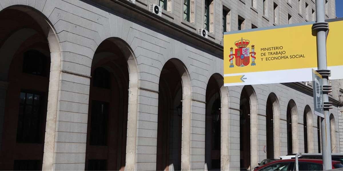 Ofertas de empleo SEPE sueldos de 50.000 euros al año