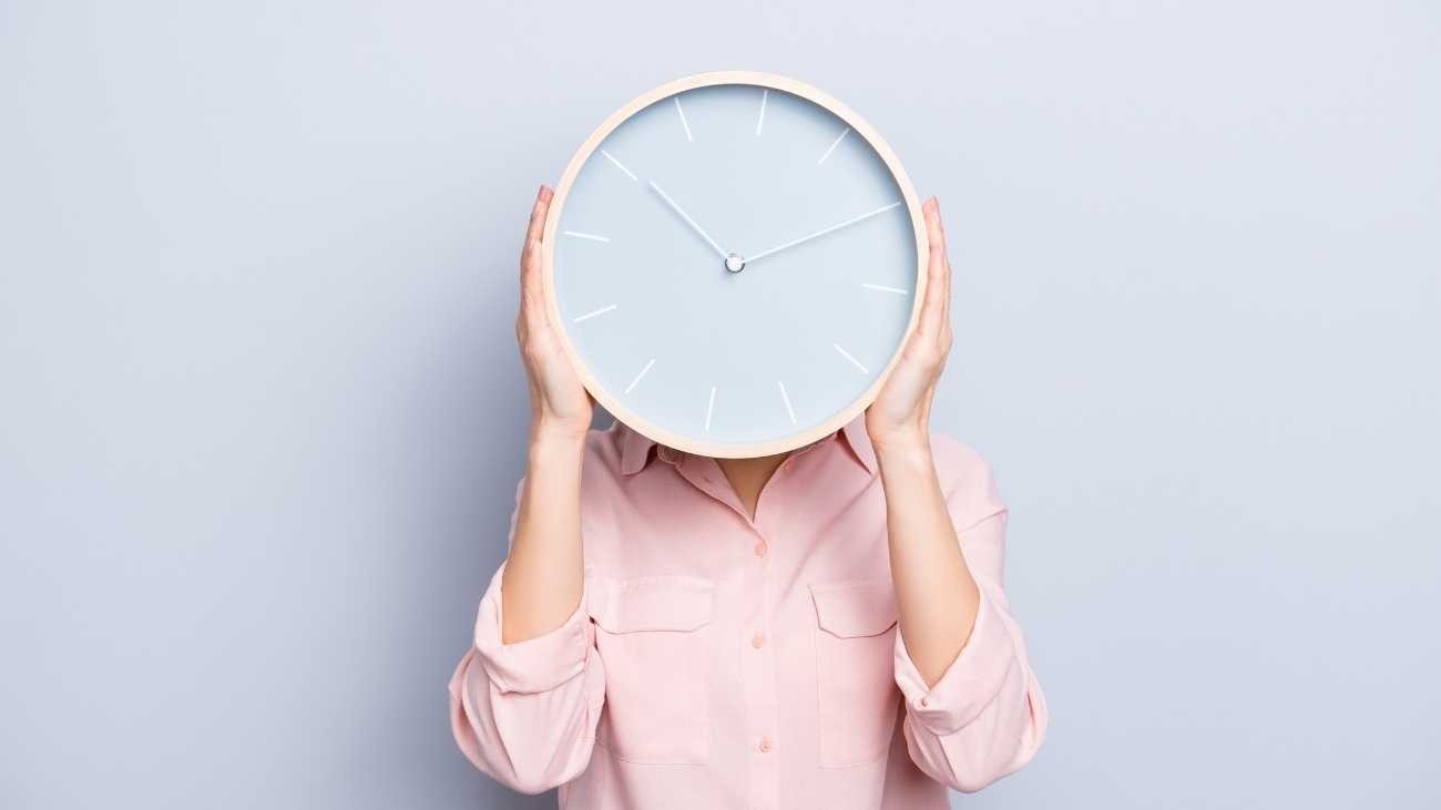 Cuánto se ahorra en el recibo de la luz con el nuevo horario de invierno 2021