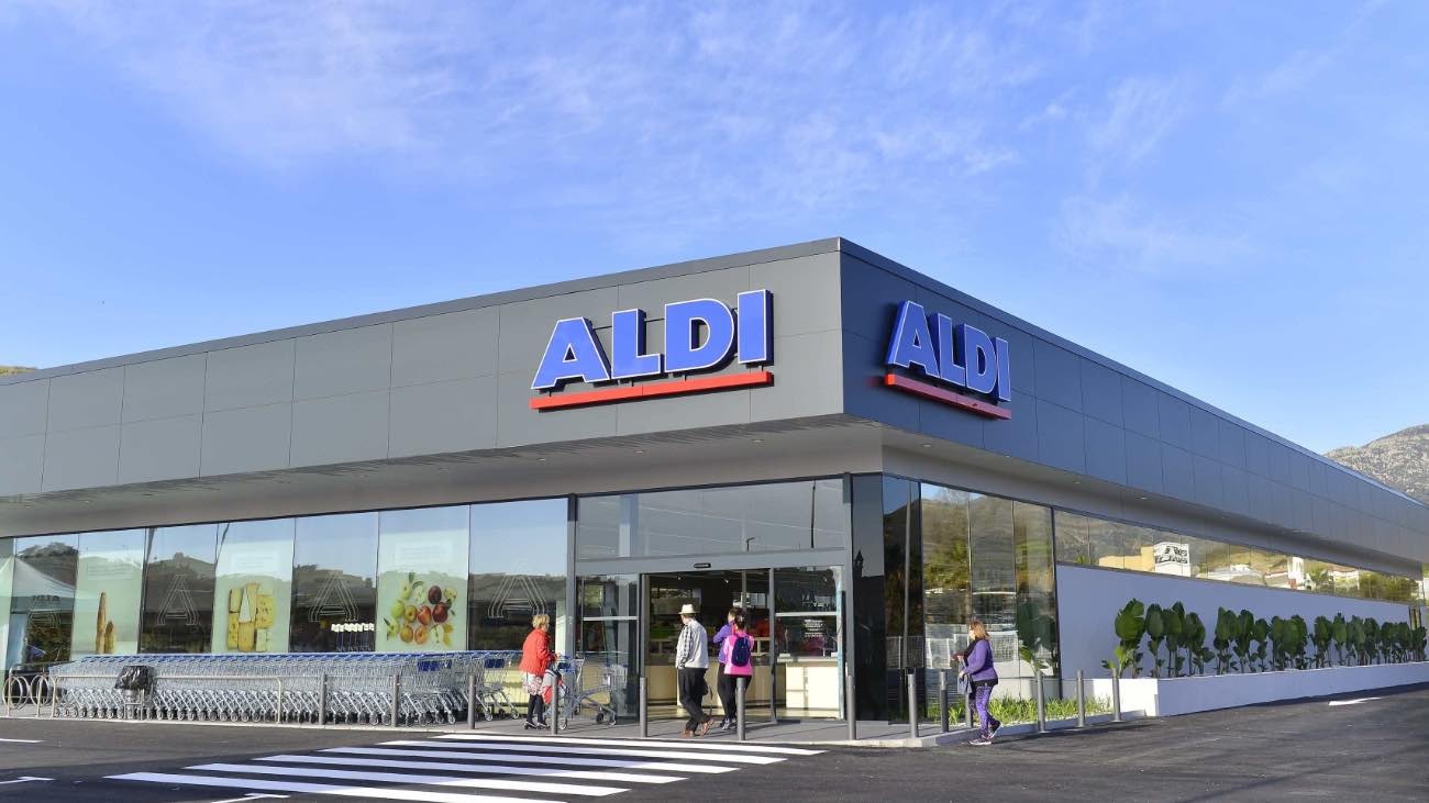 Cocinita de Aldi Aldi crea una copia de la cocinita de juguete que arrasó en Lidl