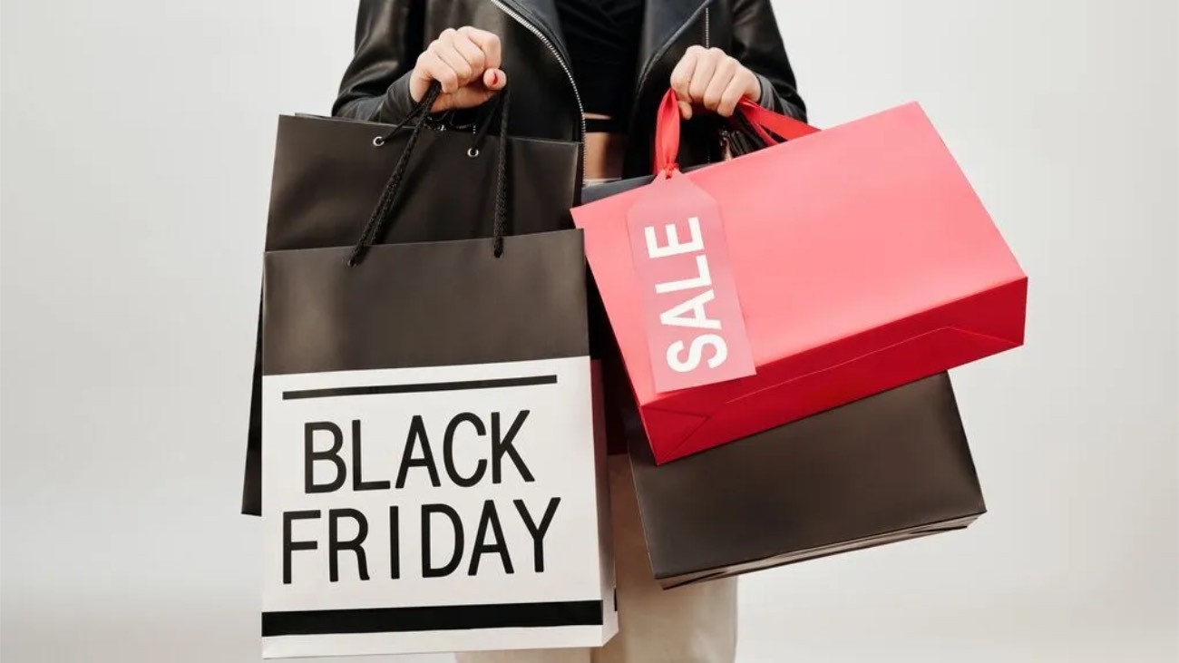 Compras del Black Friday Las ofertas anticipadas del Black Friday de Amazon y PC Componentes