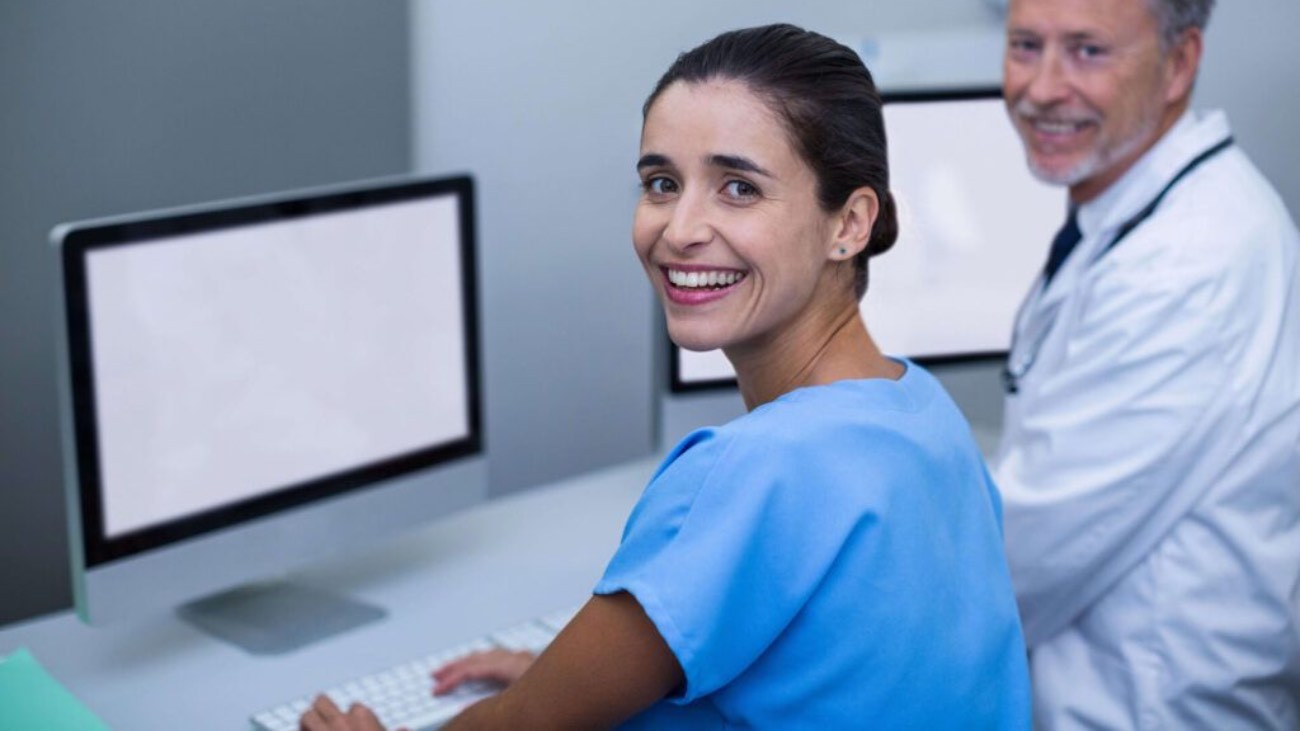 El Servicio Andaluz de Salud  convoca 562 plazas de auxiliar administrativo