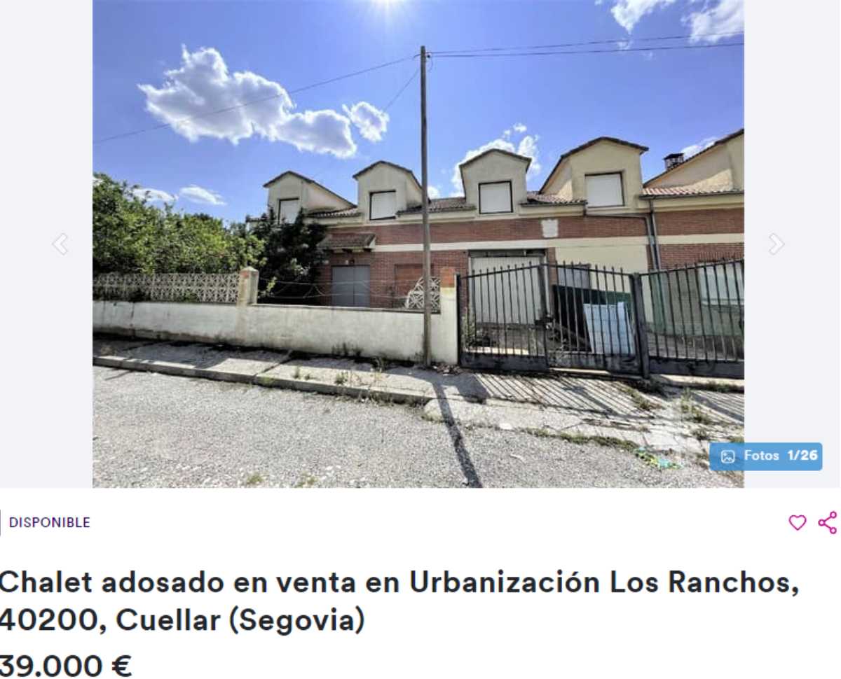 Chalet adosado en venta en Cuellar (Segovia) por un precio de 39.000 euros 