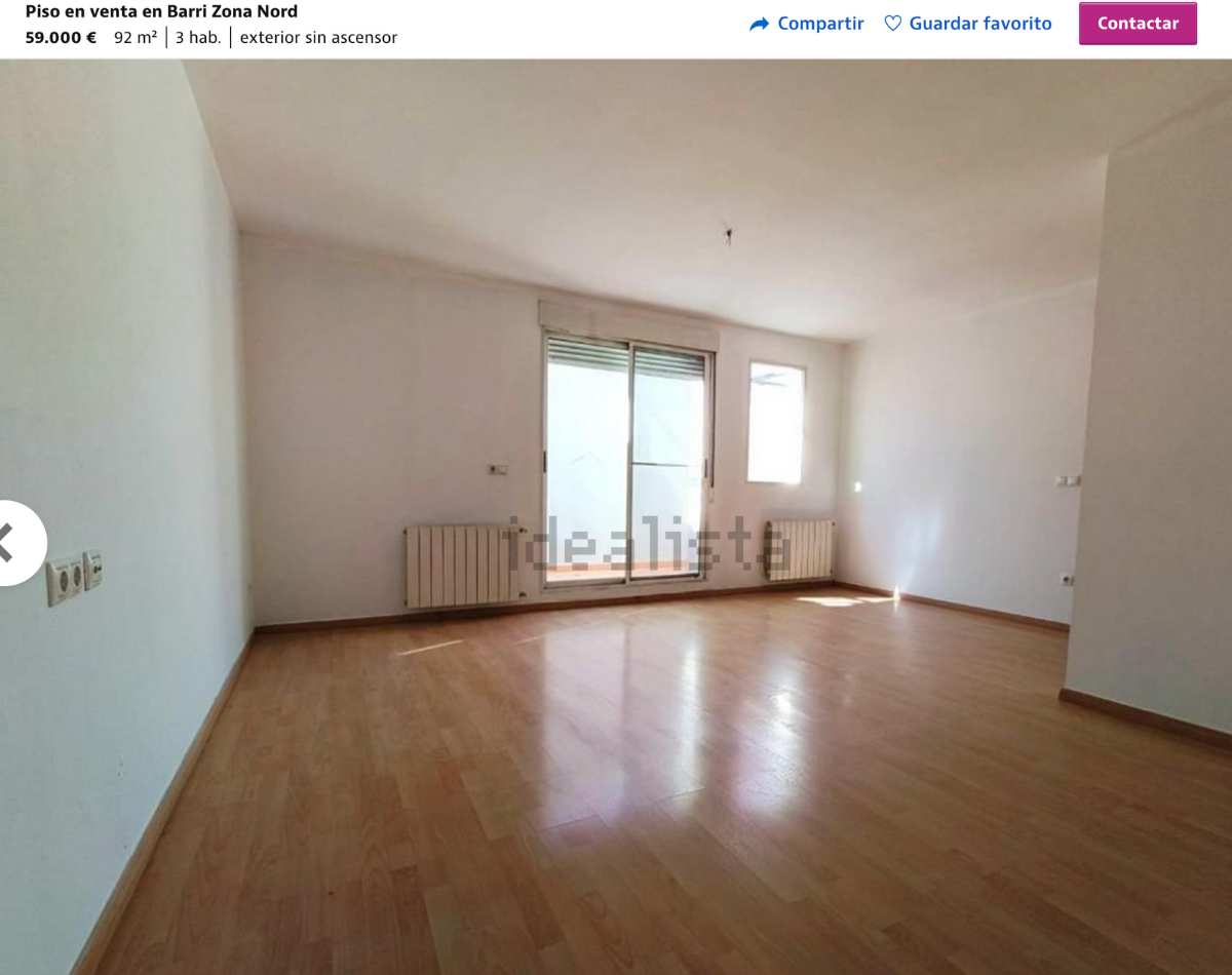 Piso en venta en Alcoy (Alicante) por un precio de 59.000 euros 