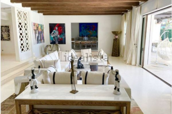 Salón de la casa más vista en iIdealista