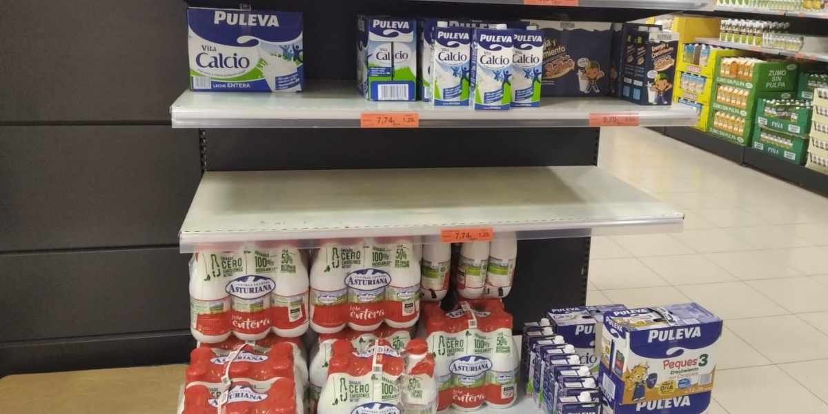 Estantes de leche Mercadona
