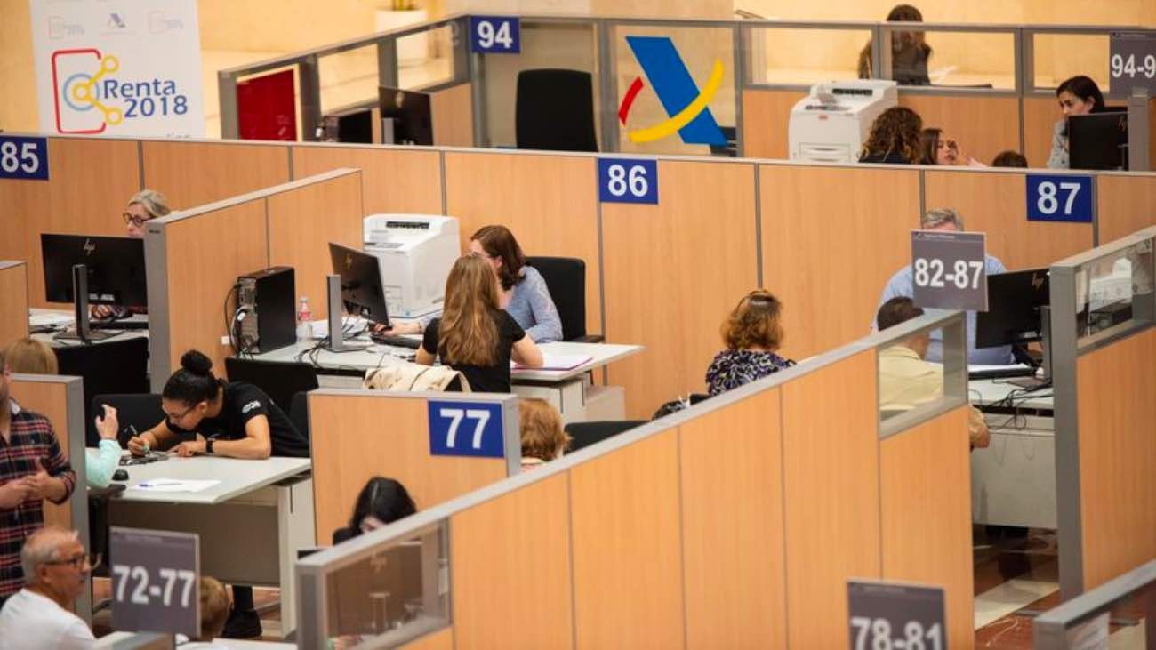 Funcionarios interinos: estos serán sus permisos como empleados públicos en 2022