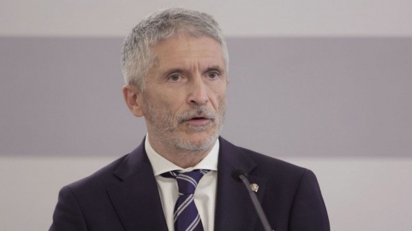 El Gobierno ordena que los policías autonómicos se jubilen antes y cobrando 600 euros mas que la pensión de policías y guardias civiles