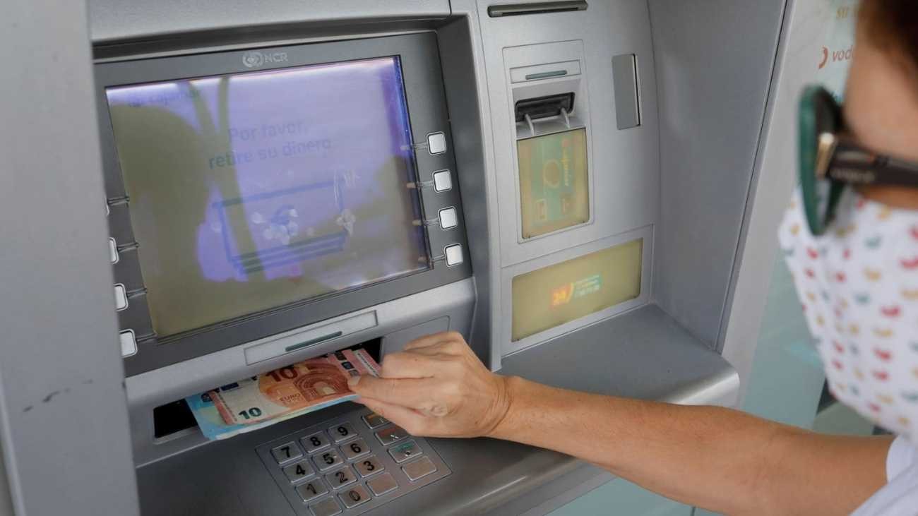 Hay 4 operaciones con dinero en efectivo que son investigadas por Hacienda Hacienda avisa: estas son las operaciones con dinero en efectivo que pueden ser investigadas