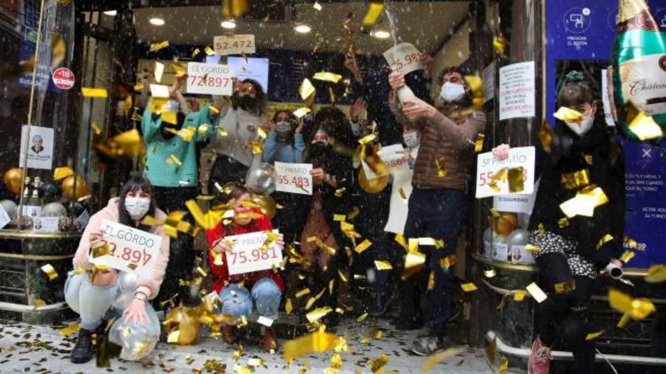 ¿Qué hago con el dinero si gano la Lotería de Navidad? Así debes de invertirlo para generar más