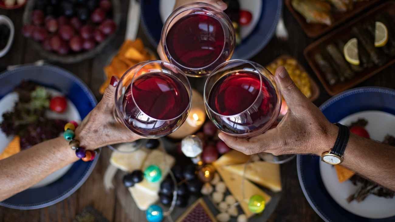 Sanidad recomienda limitar los participantes en eventos navideños