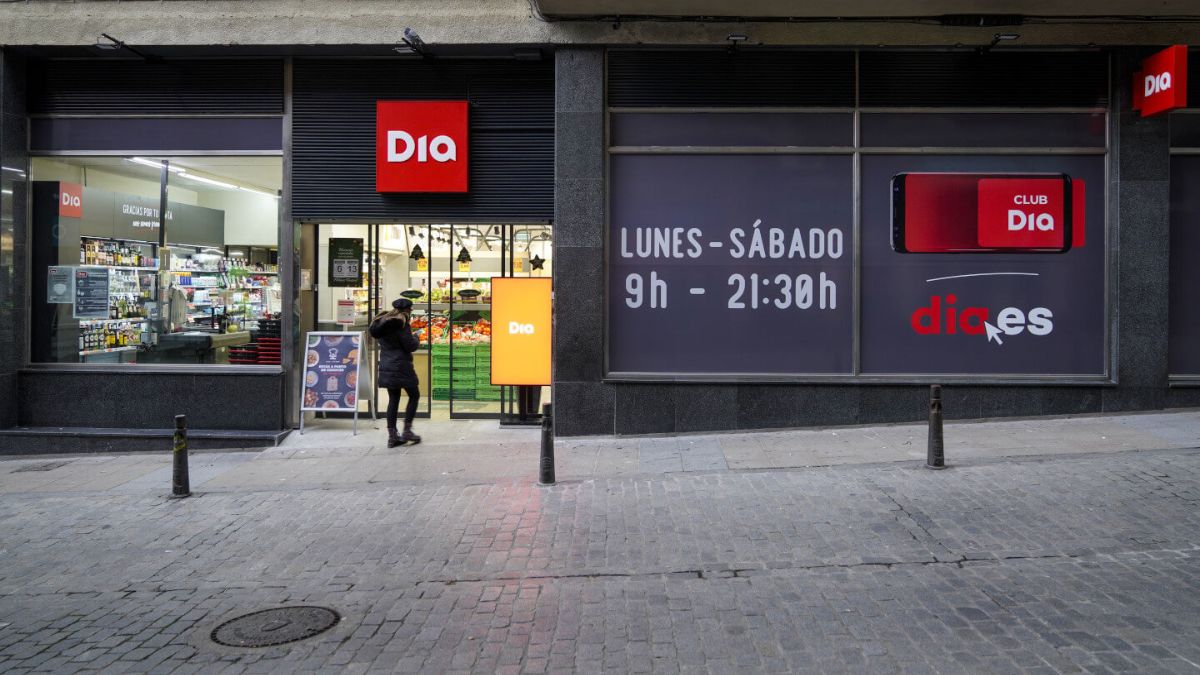 Fachada supermercado Dia