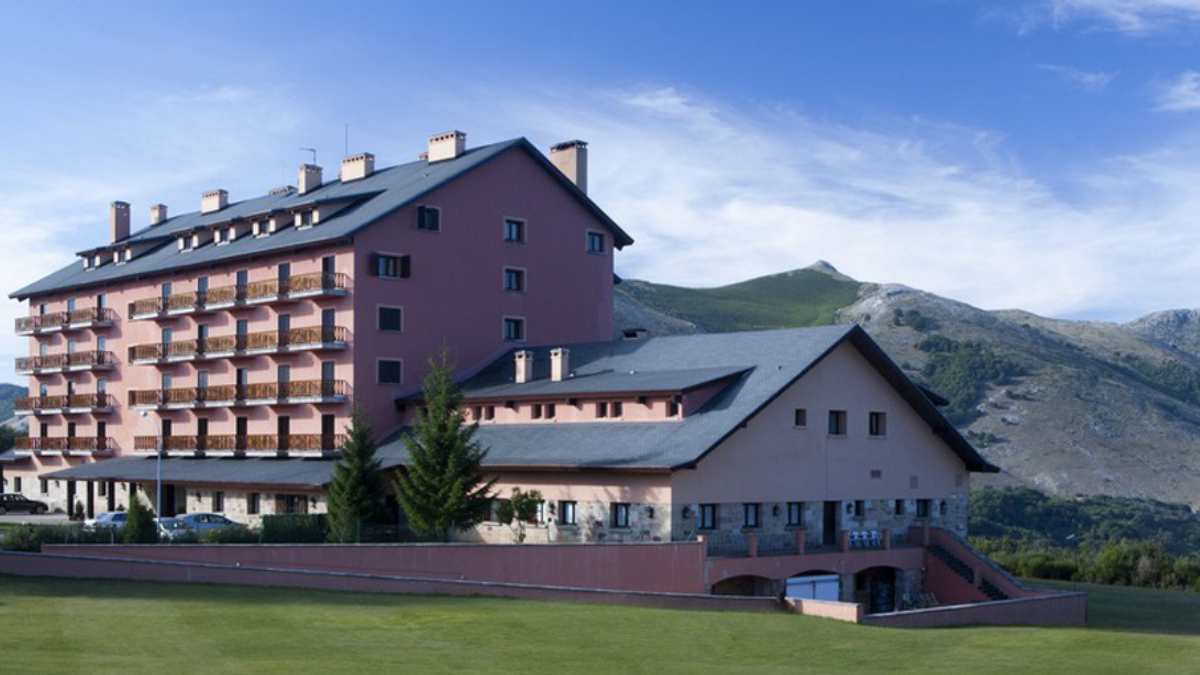 Exterior del Parador de Cervera de Pisuerga