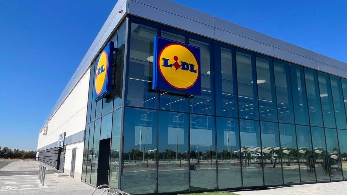 Fachada supermercado Lidl