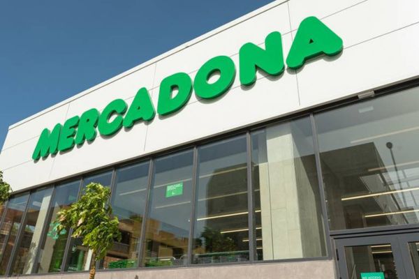 Fachada supermercado Mercadona 
