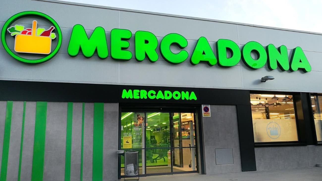 Mercadona ha creado uno de los mejores turrones de Navidad Mercadona tiene un delicioso turrón con sabor a Kinder Bueno que arrasa en ventas