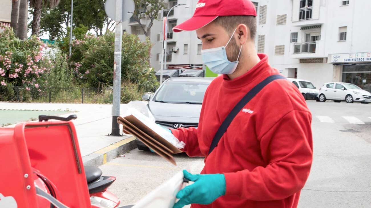 trabajador de Telepizza